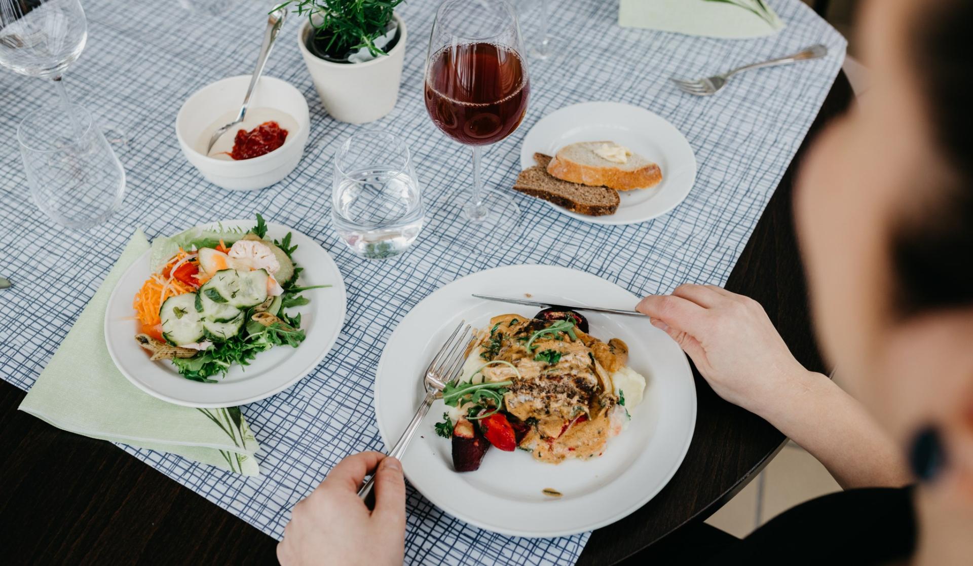 Helppoa ja herkullista ruokailua ryhmille Mikkelissä